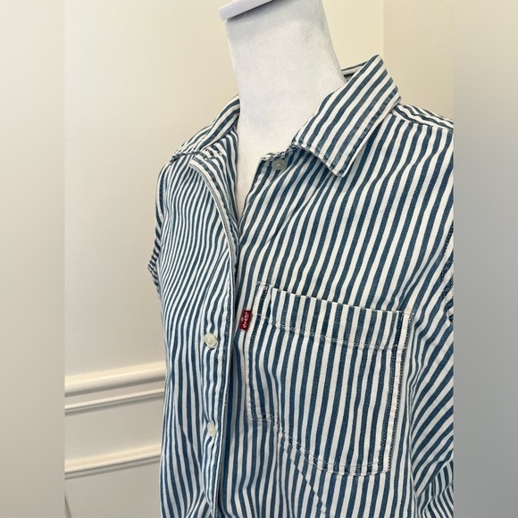 Levi's Women's Med Blue White Stripe Sleeveless Tie Denim Tank Patriotic Summer - Picture 2 of 7